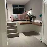 Flat De 3 Quartos Na Praia De Copacabana