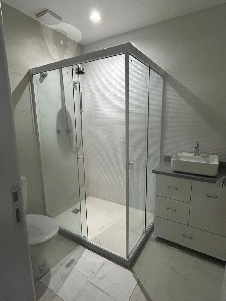 Apartamento Flat De 3 Quartos Na De Copacabana *
